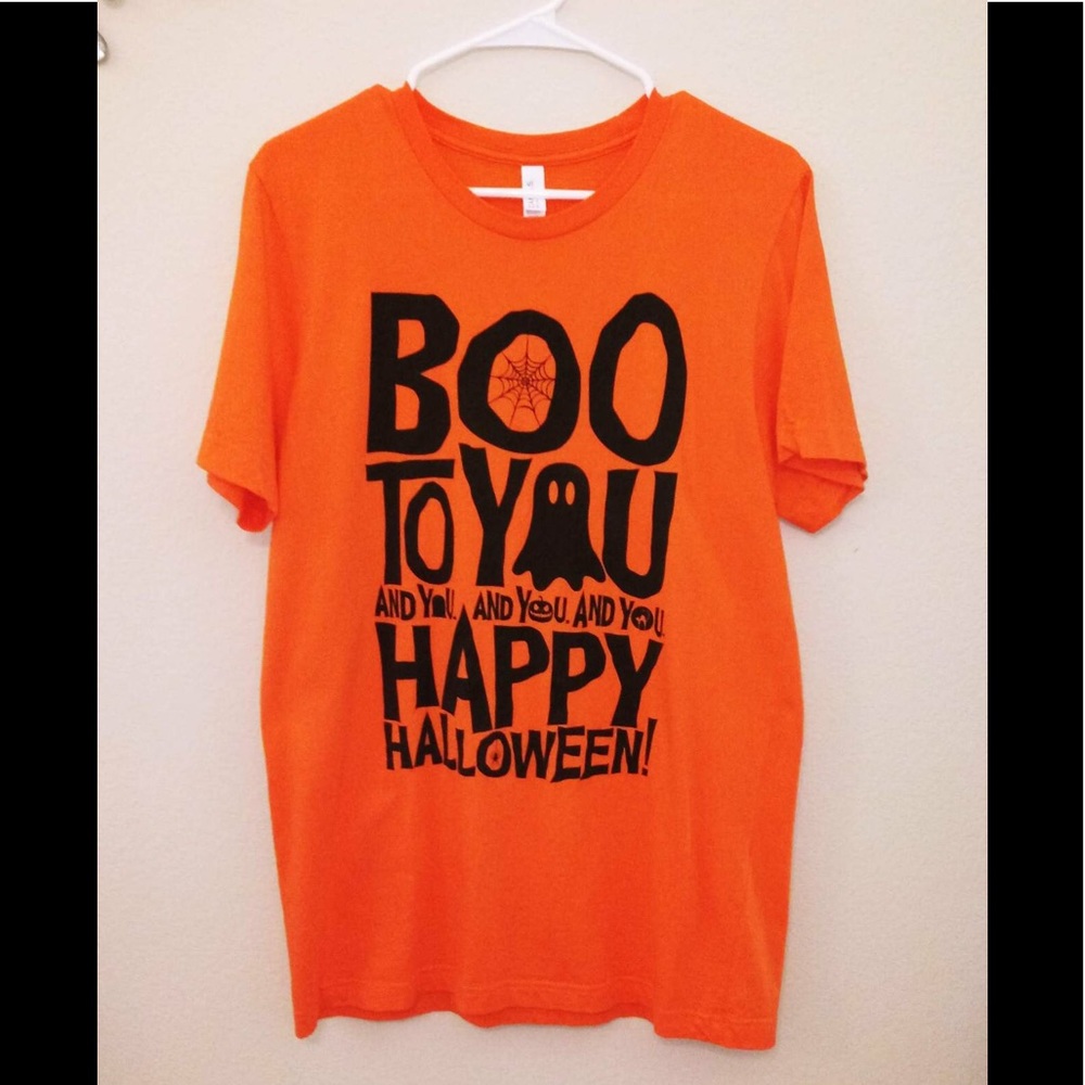 BELLA CANVAS HALLOWEEN T SHIRT Medium